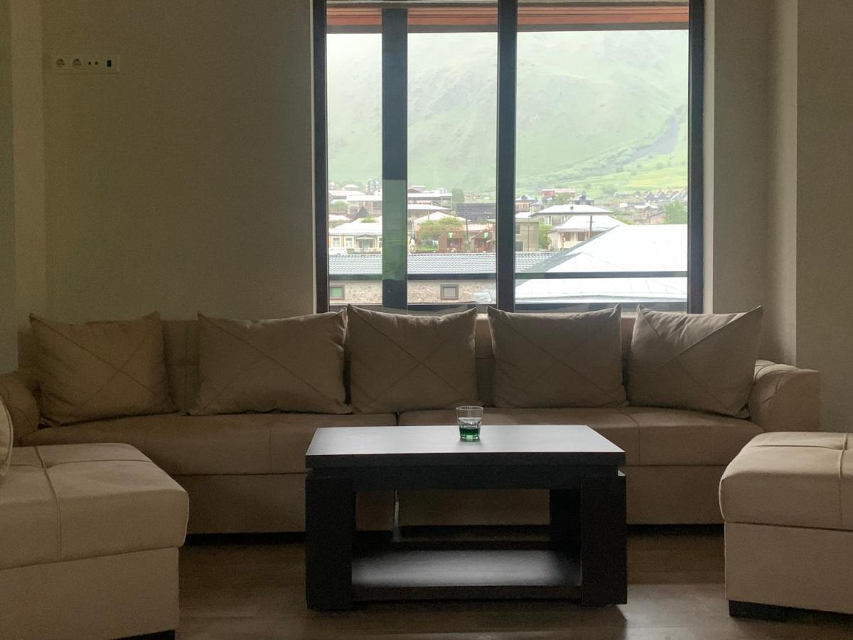 Guest House Oxygen Kazbegi Extérieur photo