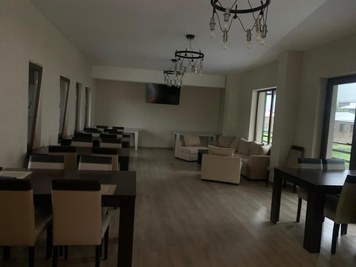 Guest House Oxygen Kazbegi Extérieur photo
